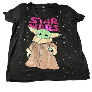 Disney Star Wars women's 2XL black v-neck shirt